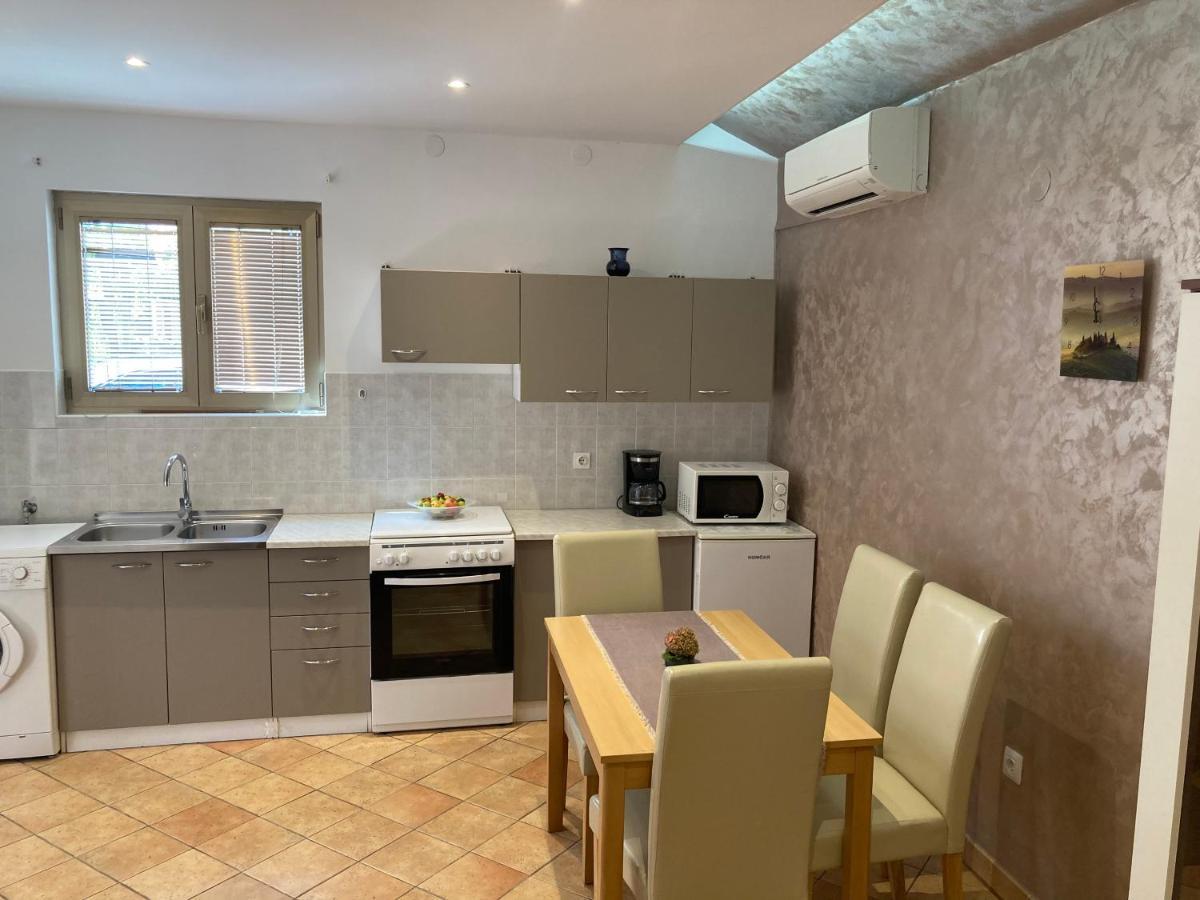 Kuca Eda Villa Пула Екстериор снимка