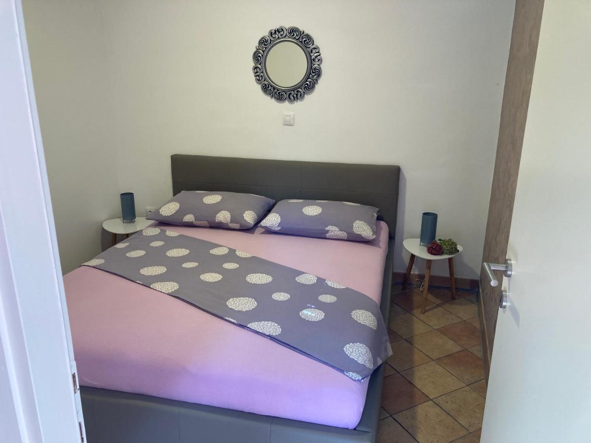 Kuca Eda Villa Пула Екстериор снимка